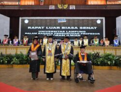 Prof Lusi Kukuhkan Dua Guru Besar Unila