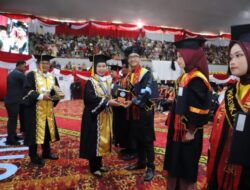 Wisuda 745 Mahasiswa Unila, Rektor Ajak Lulusan Jaga Nama Almamater