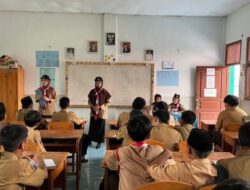 Keseruan Maya Belajar Pramuka di Kampus Mengajar