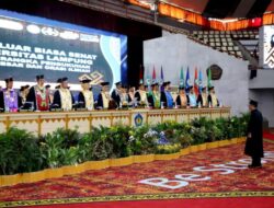 Rektor Unila Kukuhkan Prof. Dr. Syarief Makhya  Jadi Guru Besar