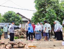 Bupati Pesawaran Tinjau Lokasi Terdampak Puting Beliung di Kecamatan Tegineneng